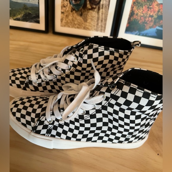 Torrid high top checkered sneakers - Sz 8WW - Picture 2 of 6